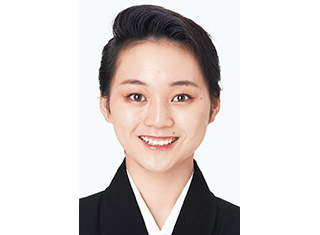 花御　莉凡