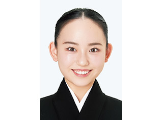 結美　れいな